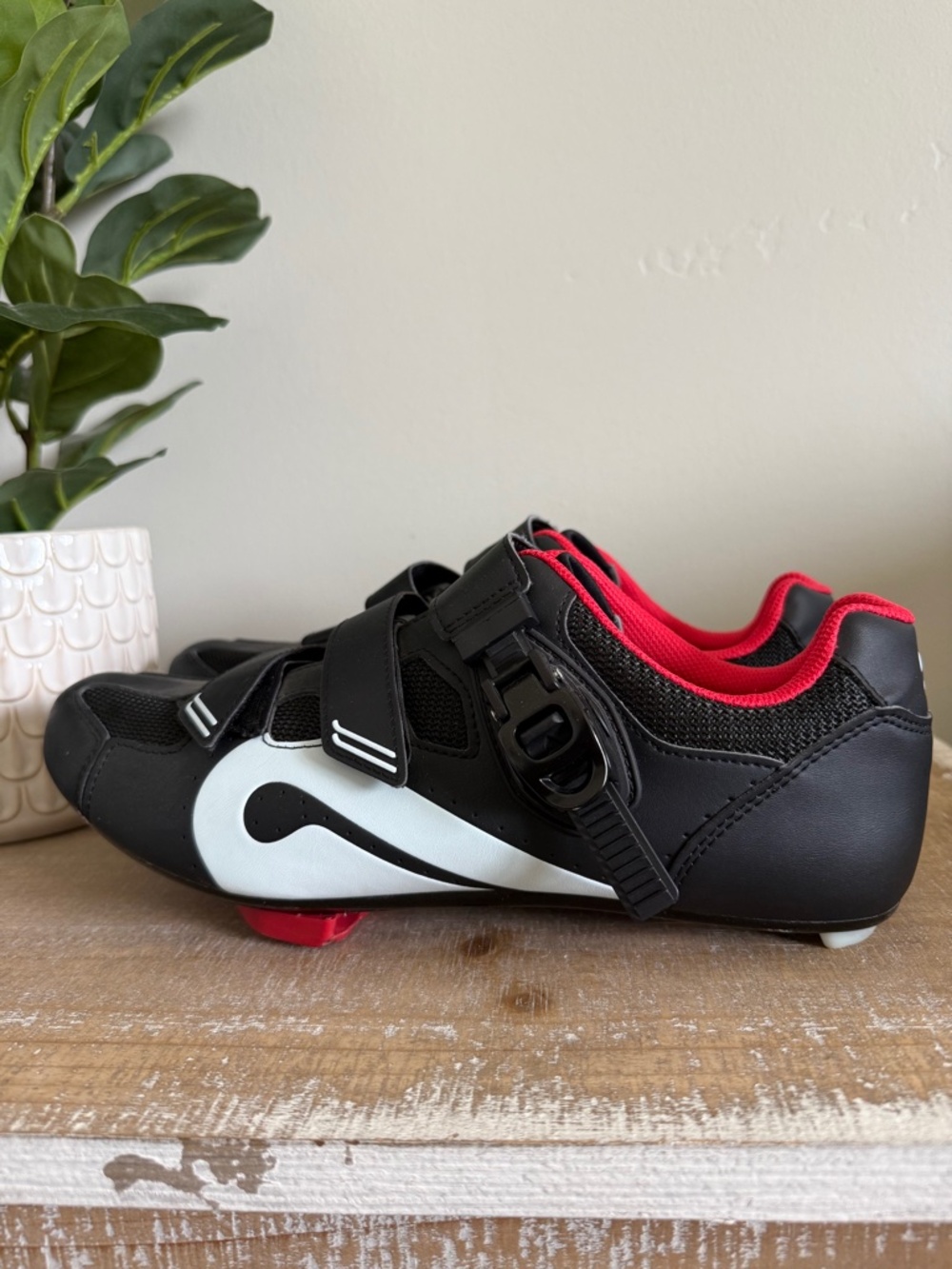 Peloton Cycling Shoes : 45 - Picture 3 of 6
